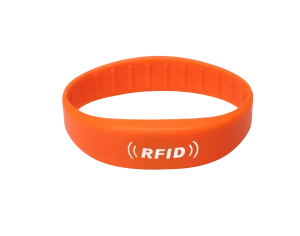 Uma banda RFID em laranja, apresentando o texto "RFID" em branco, é uma de nossas versáteis bandas RFID projetadas para atender diversas necessidades de segurança e identificação.